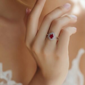 خاتم روبي حجر الانوثة والثقة