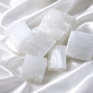 سلنايت حجر روحي والتواصل