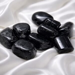 تورمالين اسود حماية من الطاقة السلبية